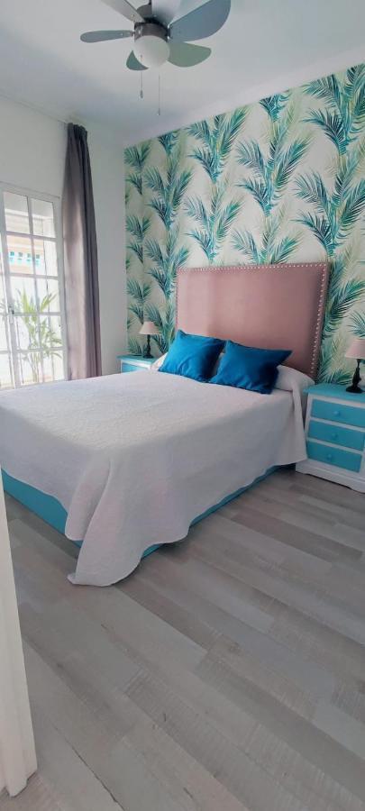 Apartamentos Ana'S Cozy Inns Torremolinos Exteriör bild