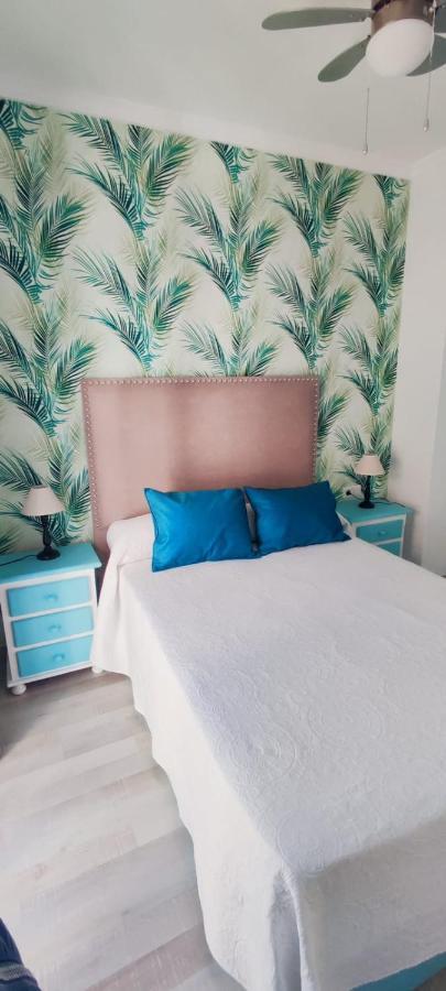 Apartamentos Ana'S Cozy Inns Torremolinos Exteriör bild
