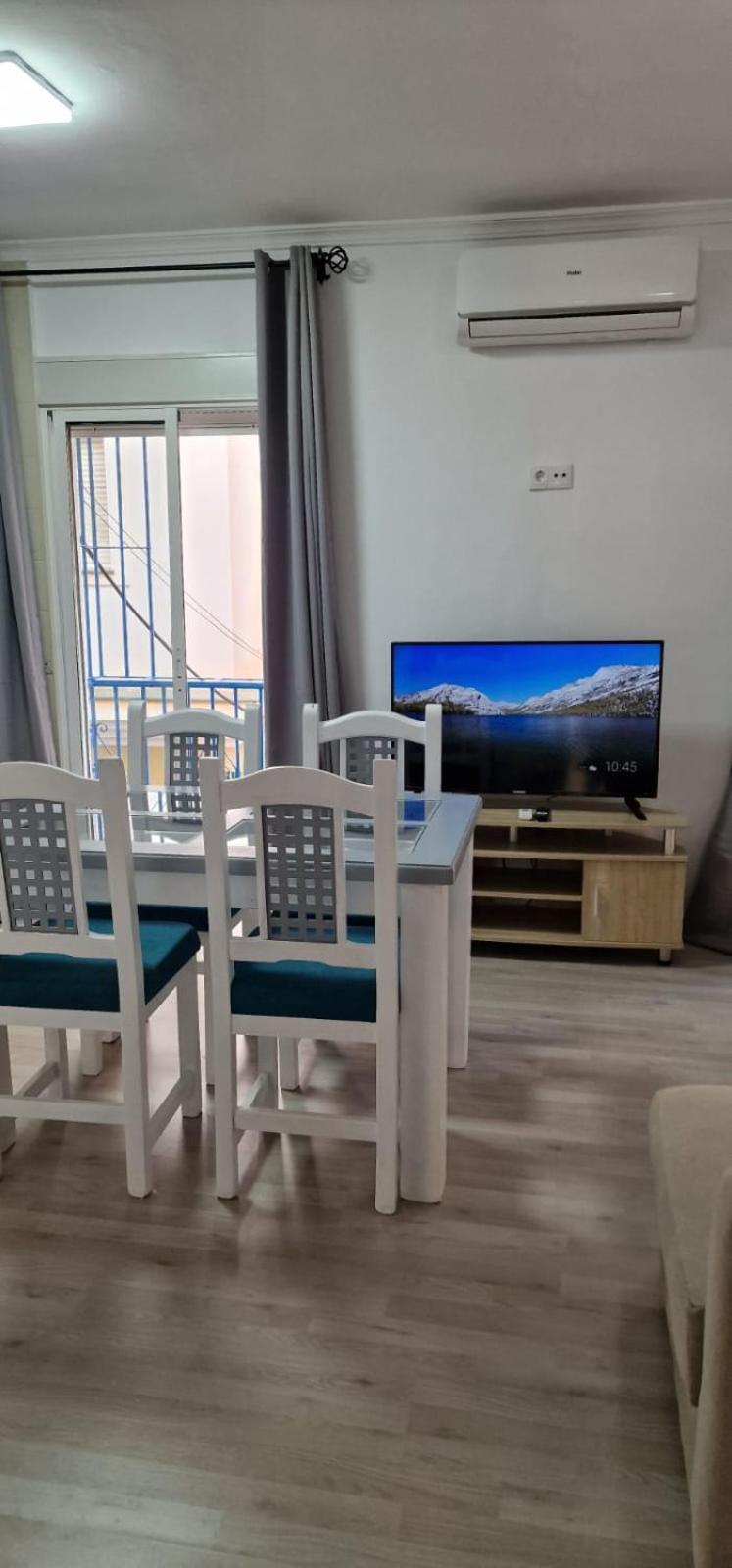 Apartamentos Ana'S Cozy Inns Torremolinos Exteriör bild
